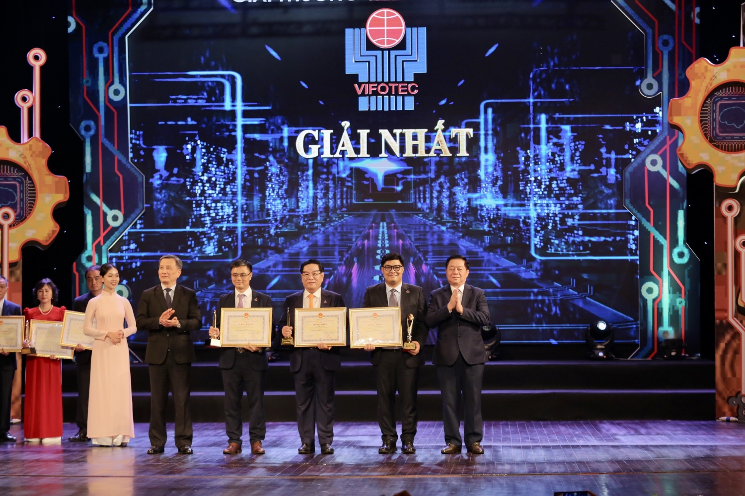 5 công trình khoa học ngành Dầu khí đạt giải thưởng VIFOTEC năm 2022 - ảnh 2