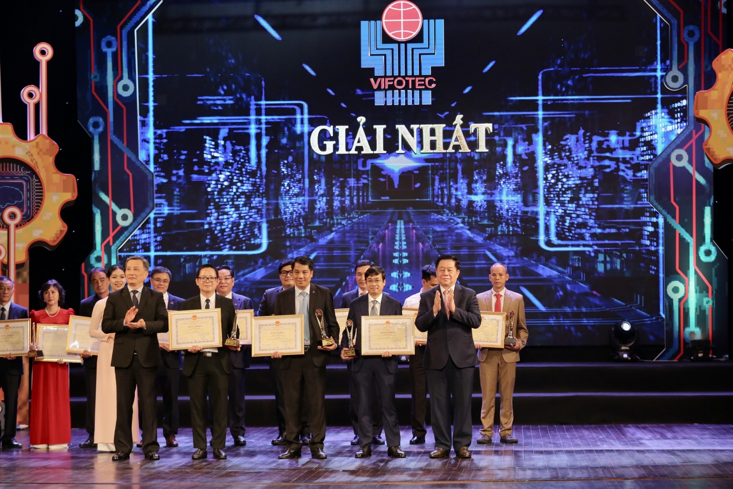 5 công trình khoa học ngành Dầu khí đạt giải thưởng VIFOTEC năm 2022 - ảnh 3