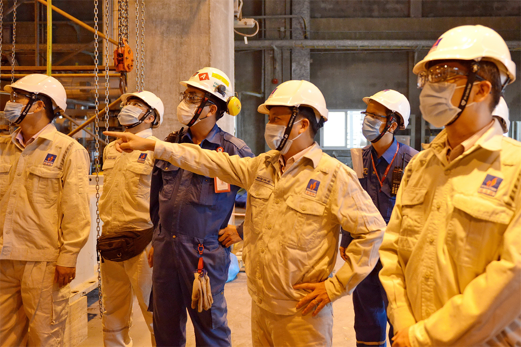 Đảng bộ Công ty Lọc hóa dầu Bình Sơn 15 năm xây dựng và phát triển cùng Đảng bộ Tập đoàn Dầu khí Quốc gia - ảnh 10