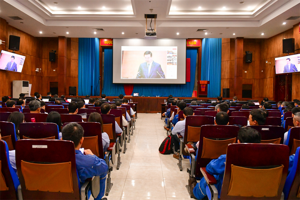 Đảng bộ Công ty Lọc hóa dầu Bình Sơn 15 năm xây dựng và phát triển cùng Đảng bộ Tập đoàn Dầu khí Quốc gia - ảnh 6