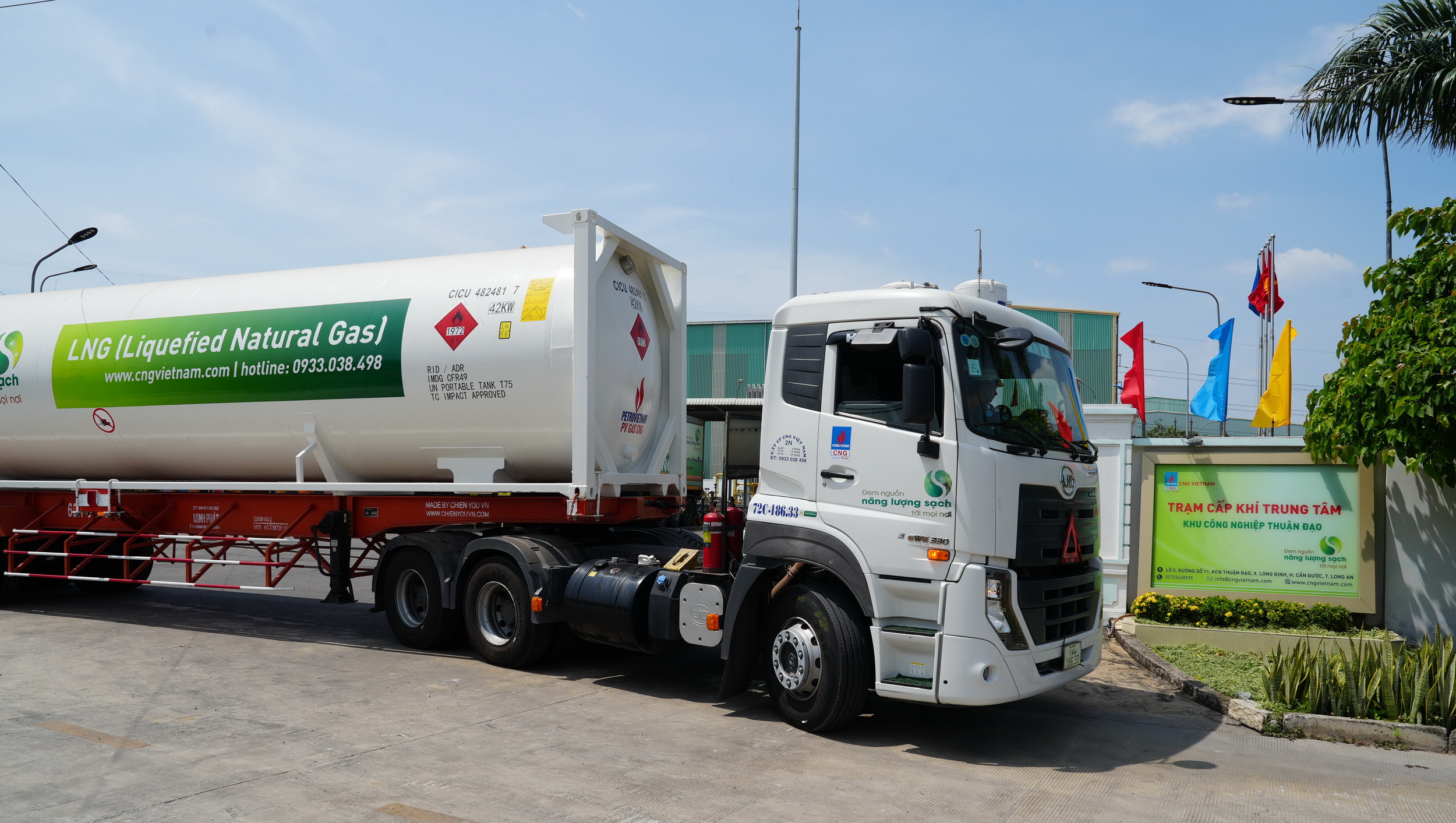 PV GAS CNG bắt đầu cung cấp LNG tới khách hàng - ảnh 1
