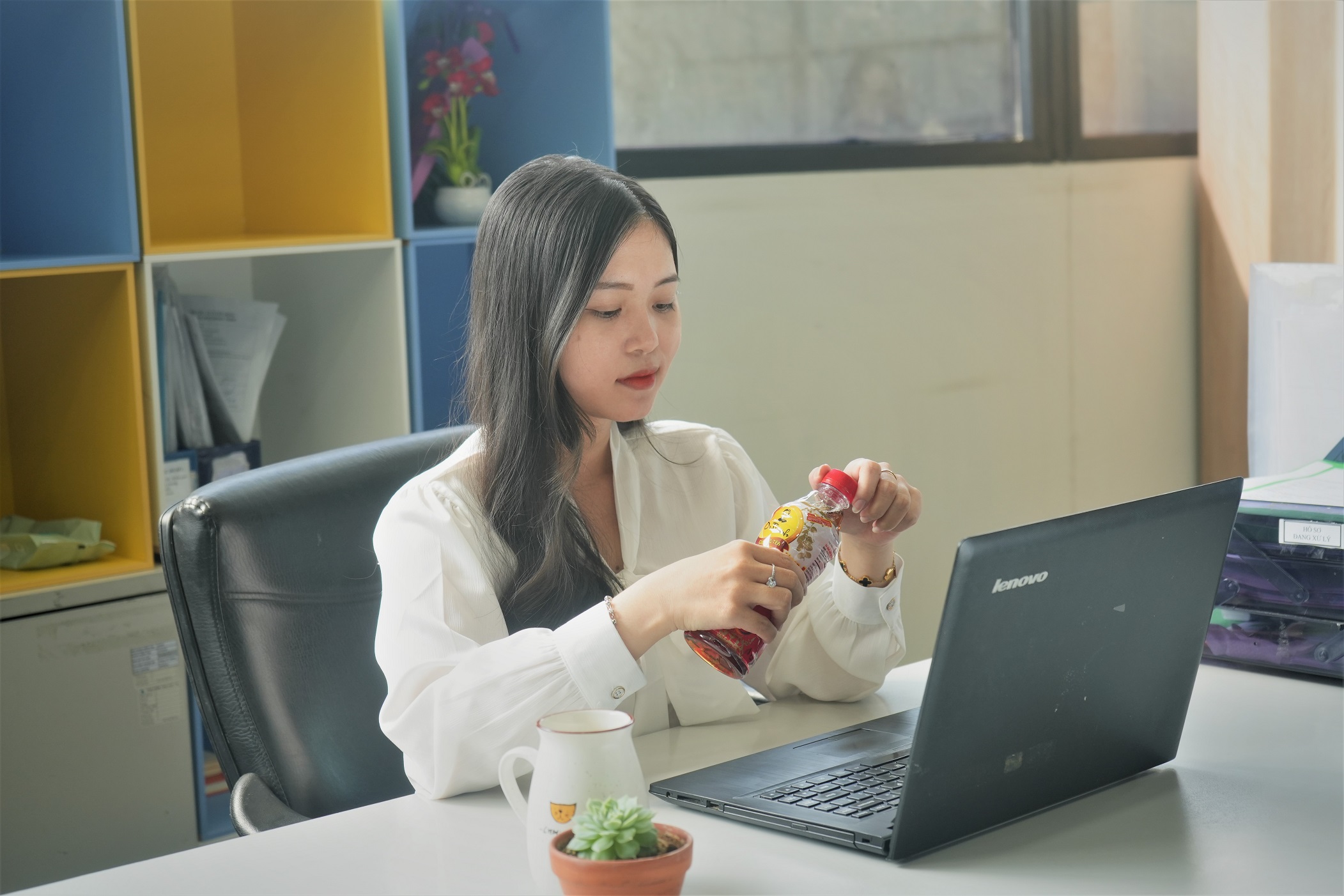 Đối mặt với combo “nắng nóng, deadline, thiếu ngủ”: Người trẻ làm gì để tươi mát, giữ dáng xinh mỗi ngày? - ảnh 3