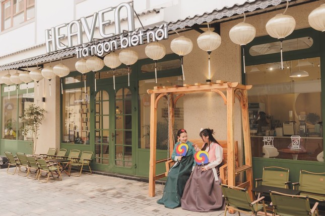 Top những điểm check-in đẹp 'quên lối về' tại phố Hàn K-Town ảnh 4