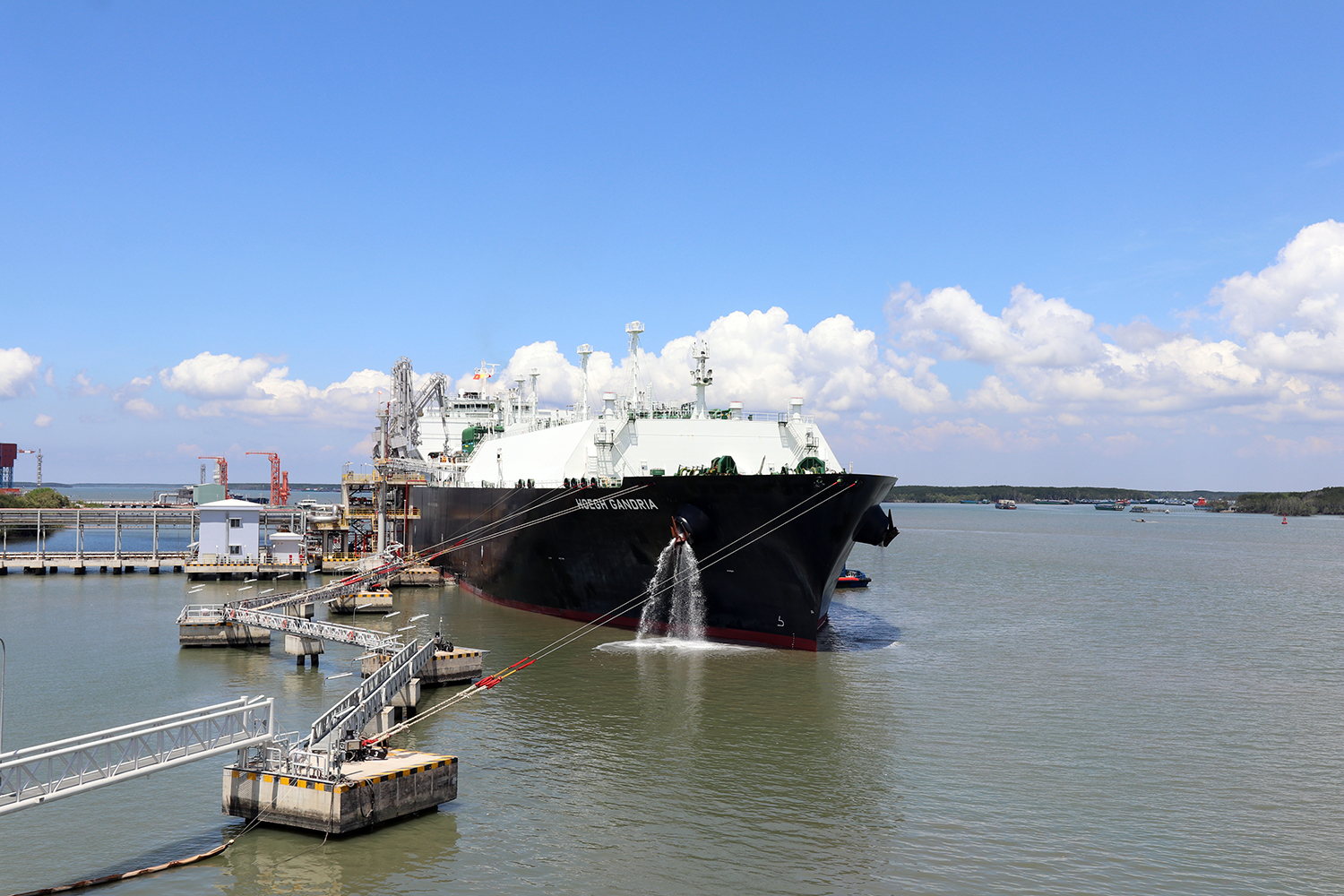 Tháng 4/2024: Petrovietnam đón nhận nhiều tin vui, hoạt động SXKD tiếp đà tăng trưởng - ảnh 9