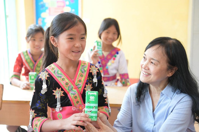 Nỗ lực nhiều hơn để mọi trẻ em được uống sữa - ảnh 4