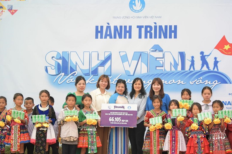 Nỗ lực nhiều hơn để mọi trẻ em được uống sữa - ảnh 5