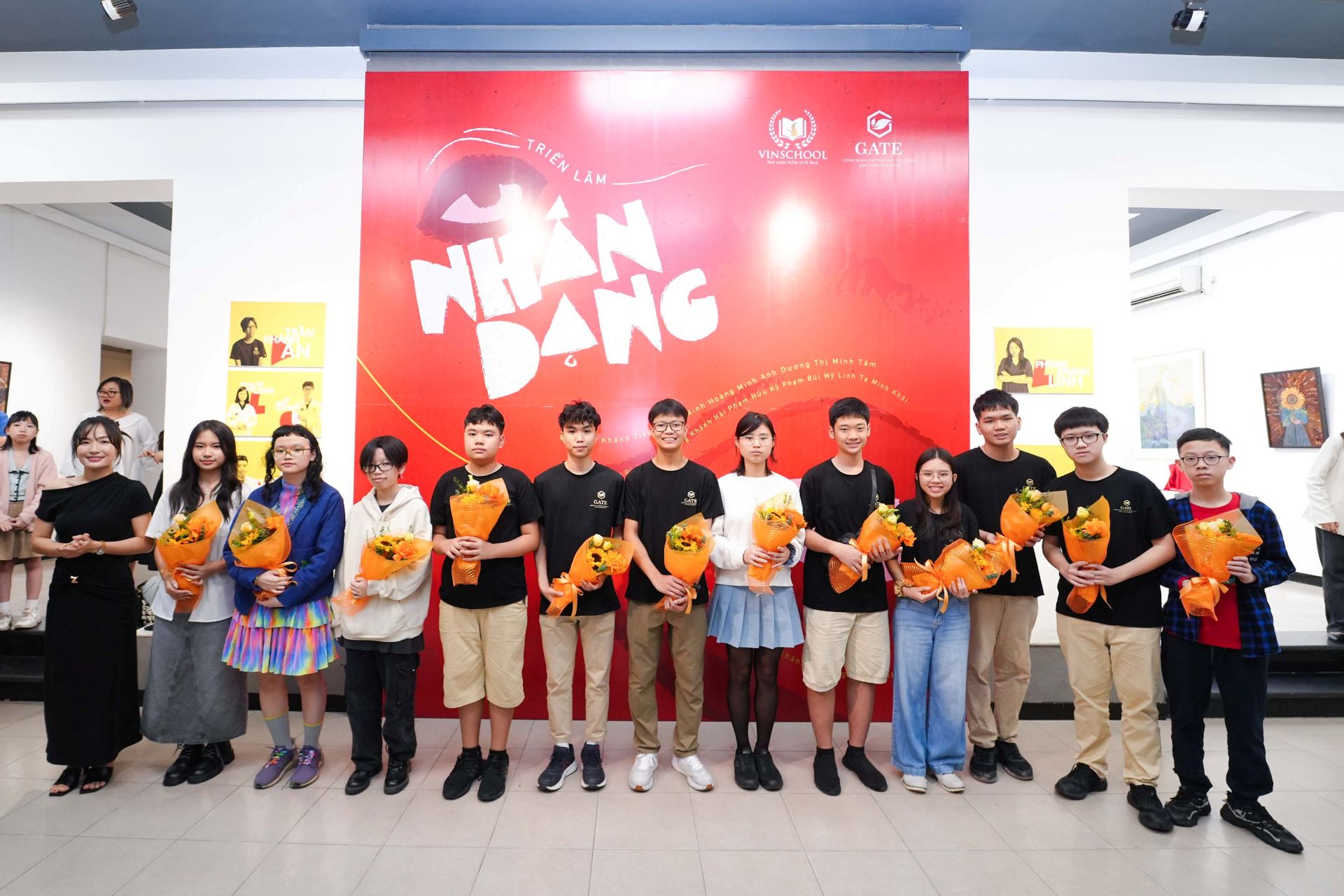 Nhóm tài năng trẻ Vinschool tổ chức Triển lãm nghệ thuật “Nhân Dạng” - ảnh 1