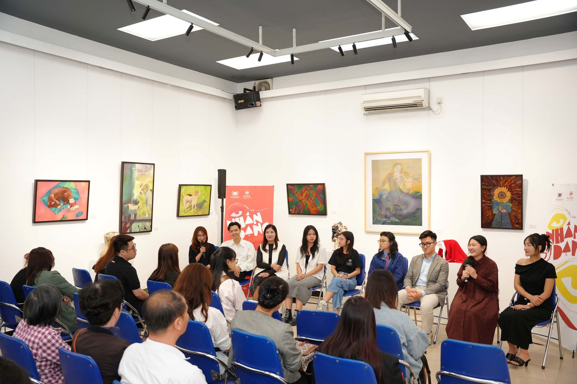 Nhóm tài năng trẻ Vinschool tổ chức Triển lãm nghệ thuật “Nhân Dạng” - ảnh 2