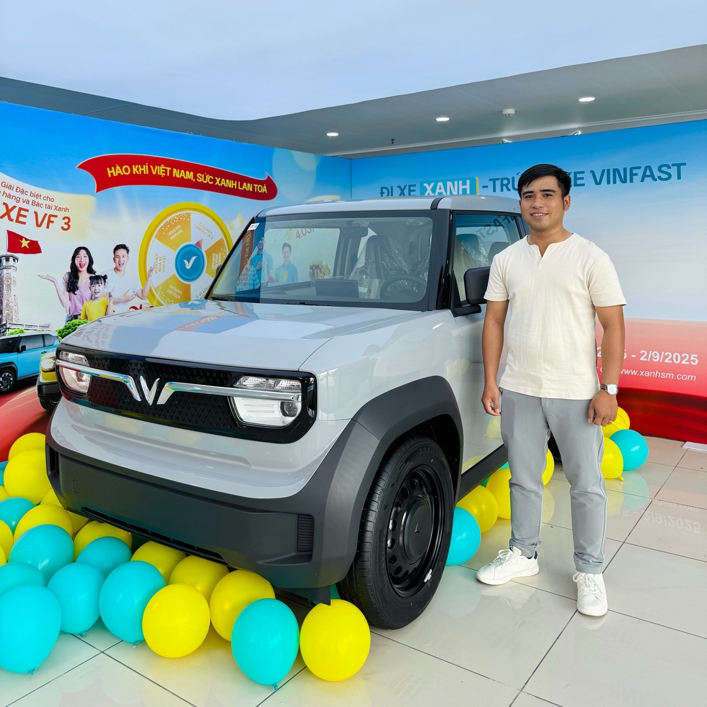 Đi Xanh SM, trúng VinFast VF 3: Những câu chuyện bây giờ mới kể từ những vị khách hàng may mắn - ảnh 1