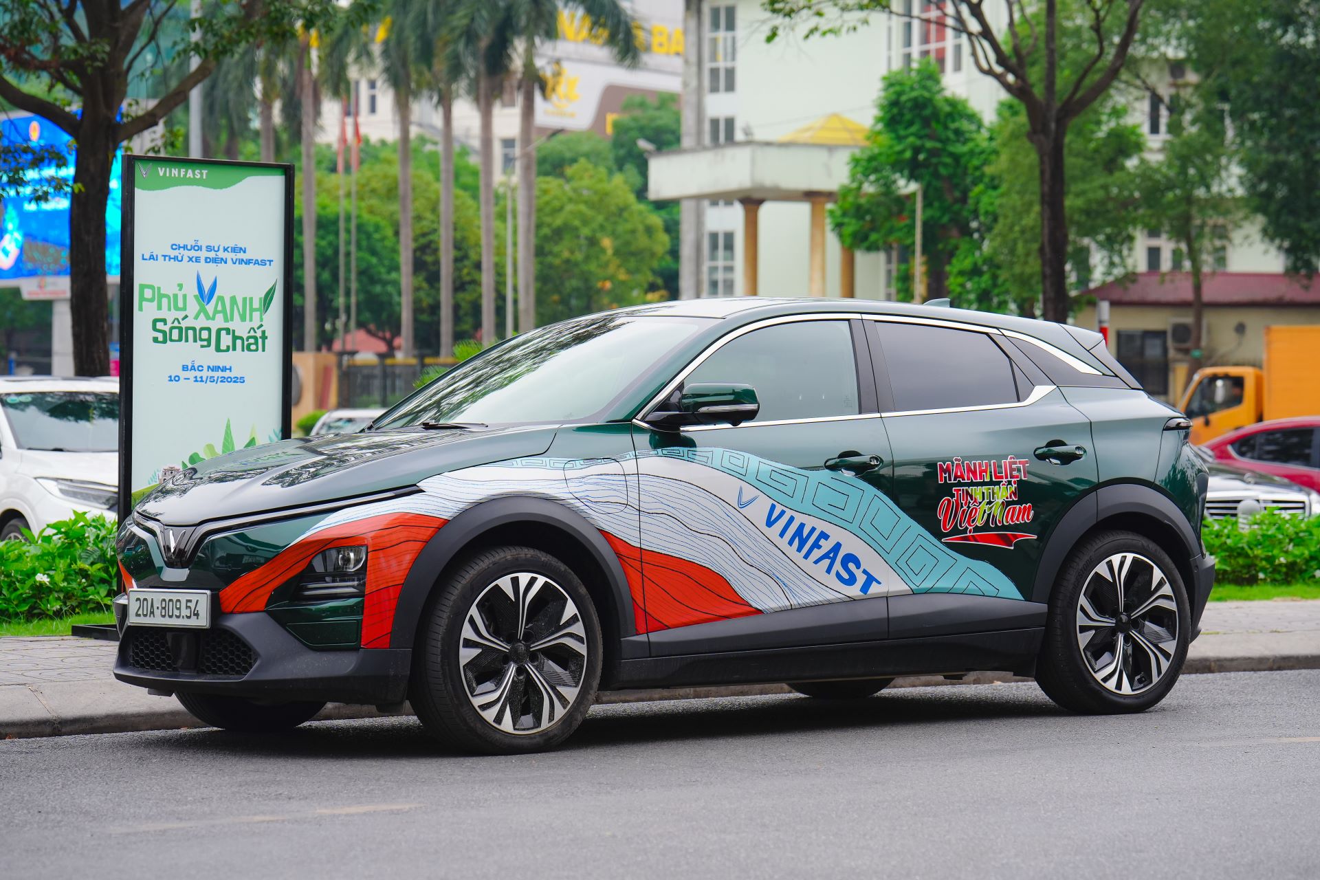 Người dùng Việt “phát sốt” với chương trình đối tác thân thiết toàn dân của VinFast - ảnh 1