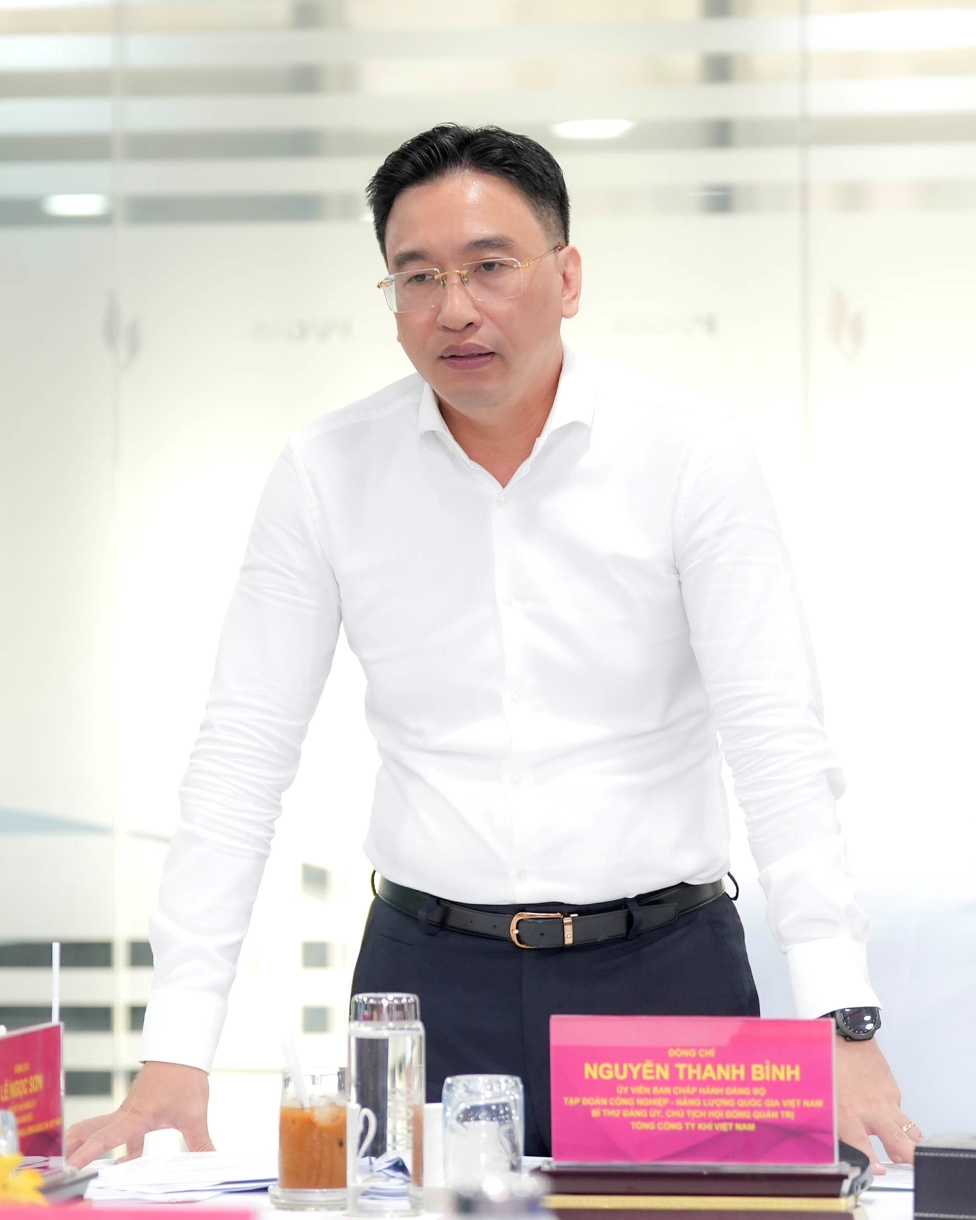 Thường trực Đảng ủy Petrovietnam làm việc với PV GAS - ảnh 2