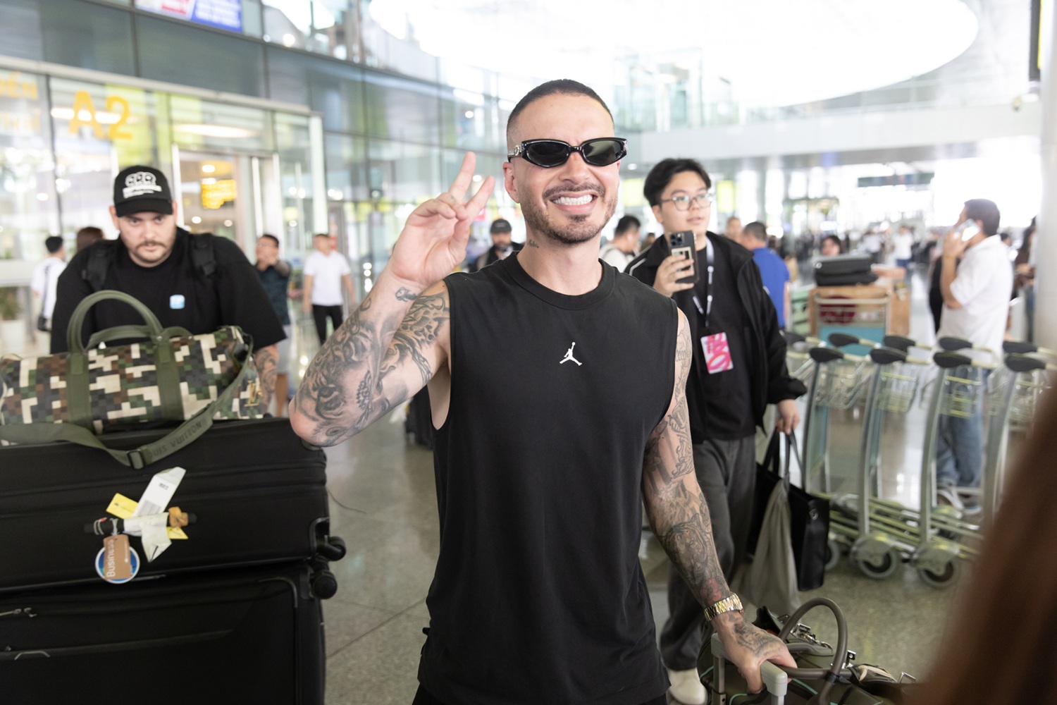 Hai ‘thỏi nam châm’ DJ Snake và J Balvin đều đã đến Hà Nội, 8Wonder thực sự là sân khấu toàn cầu - ảnh 5