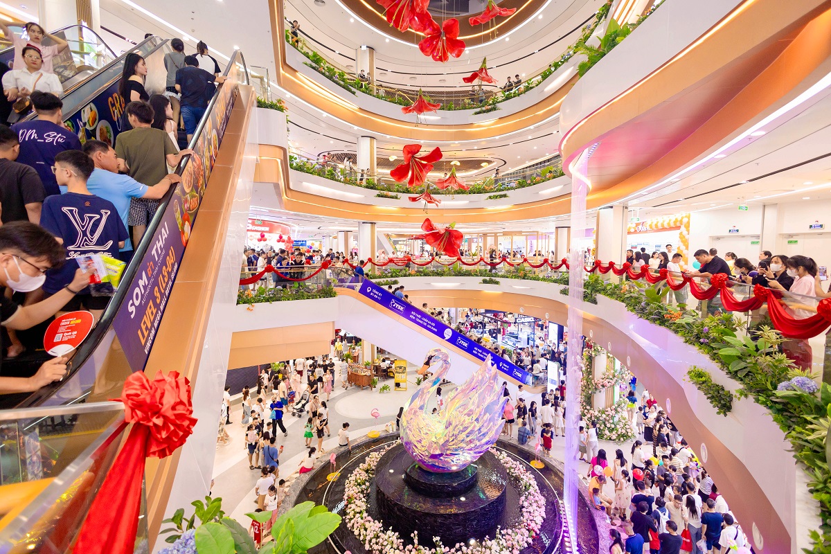 KHAI TRƯƠNG VINCOM MEGA MALL ROYAL ISLAND: BIỂU TƯỢNG MUA SẮM - ẨM THỰC – GIẢI TRÍ MỚI TẠI HẢI PHÒNG - ảnh 2