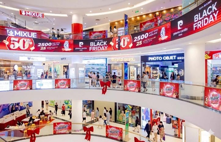 VINCOM BLACK FRIDAY 2025: Đại tiệc giảm giá khuấy động thị trường bán lẻ cả nước - ảnh 1