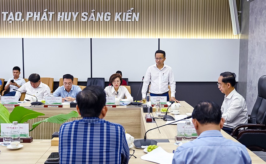 Đoàn công tác tỉnh Cà Mau đến thăm và làm việc tại PV GAS CA MAU - ảnh 2