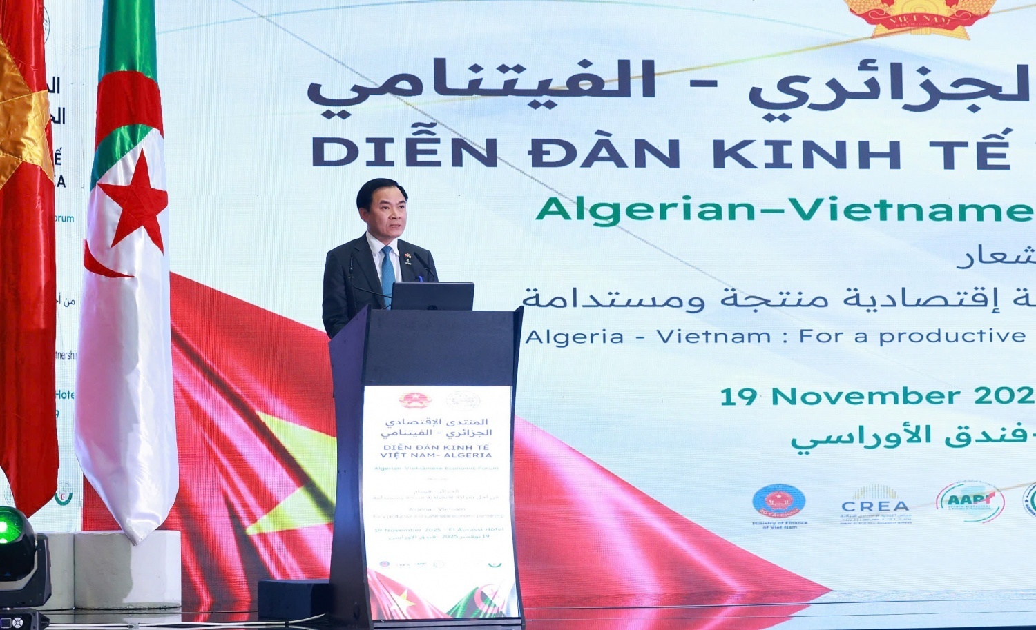 Petrovietnam tăng tốc về đích sớm kế hoạch năm 2025, giữ vững đà tăng trưởng - ảnh 2