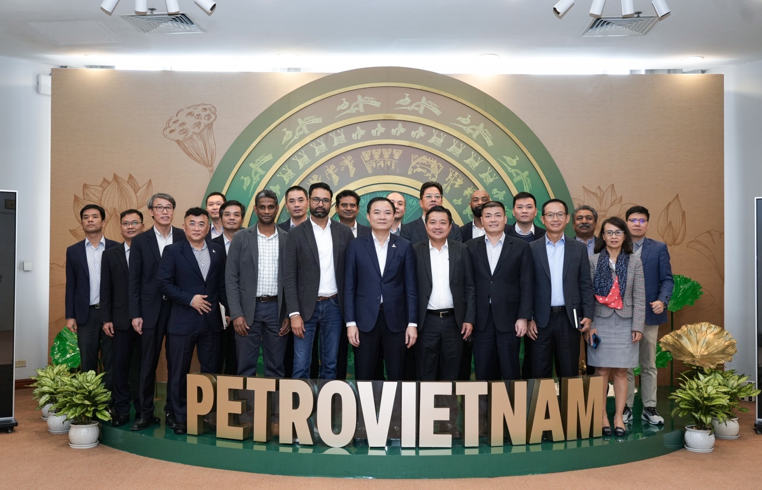 Petrovietnam tăng cường hợp tác công nghệ với Qualcomm và VNPT trong lĩnh vực năng lượng - ảnh 6