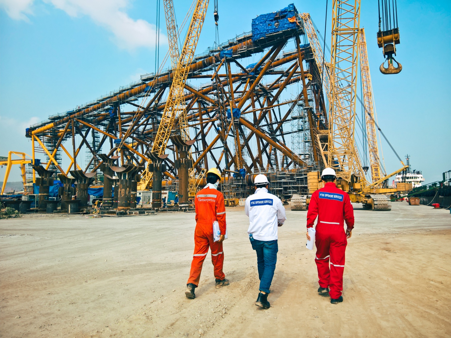 Petrovietnam - Trụ cột kinh tế biển Việt Nam - ảnh 4