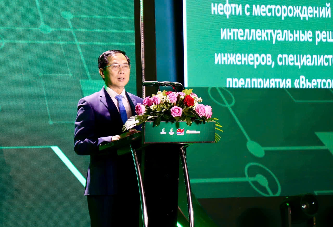 Lễ đón mừng dòng dầu đầu tiên từ dự án phát triển mỏ Kình Ngư Trắng - Kình Ngư Trắng Nam - ảnh 2