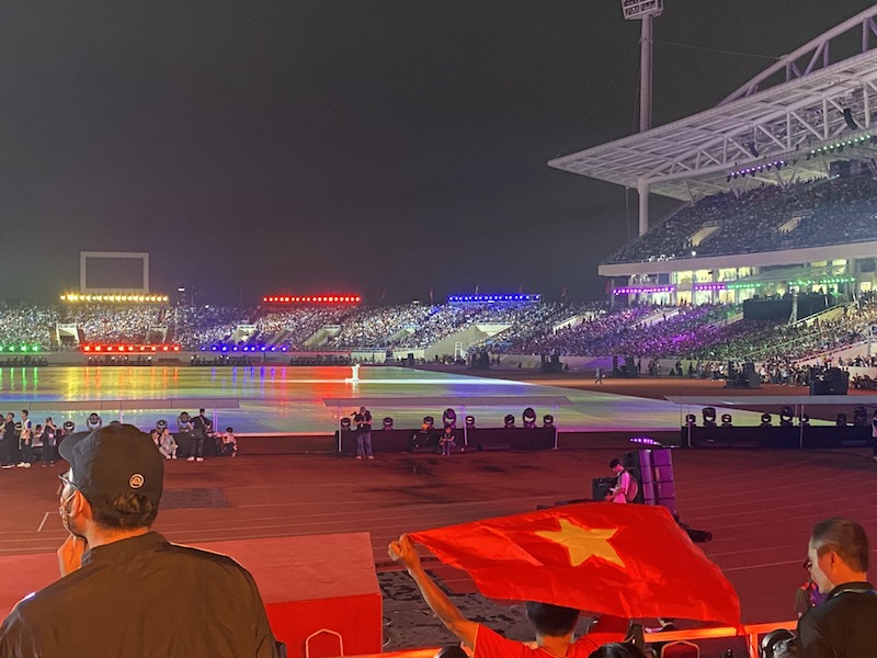 Những khoảnh khắc khó quên trên khán đài Lễ khai mạc SEA Games 31 - ảnh 8