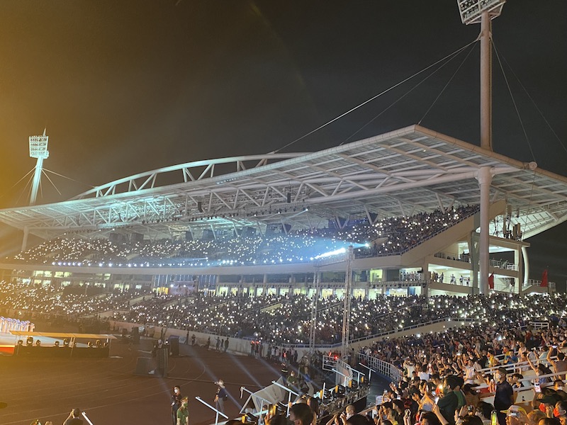 Những khoảnh khắc khó quên trên khán đài Lễ khai mạc SEA Games 31 - ảnh 7