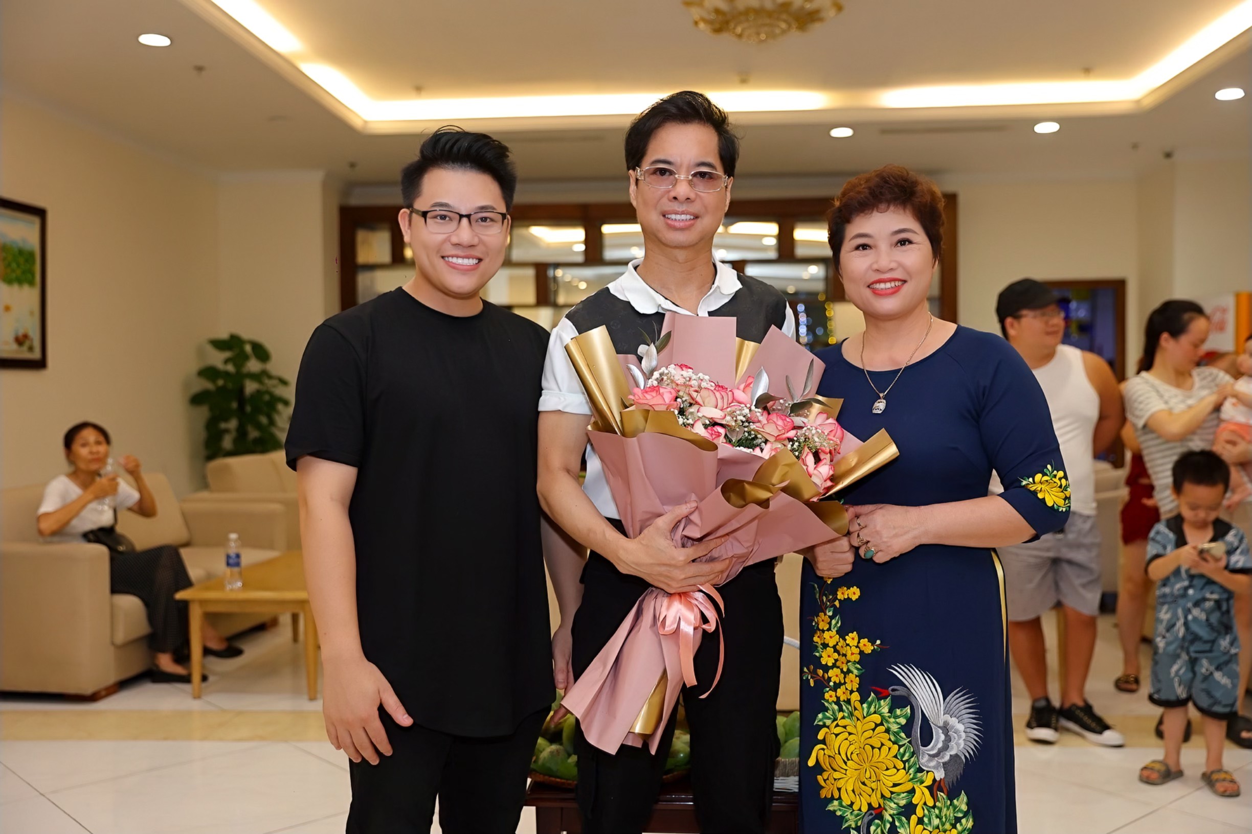 Duy Cường tập luyện cho liveshow lúc 10h đêm ở nhà Ngọc Sơn - ảnh 1