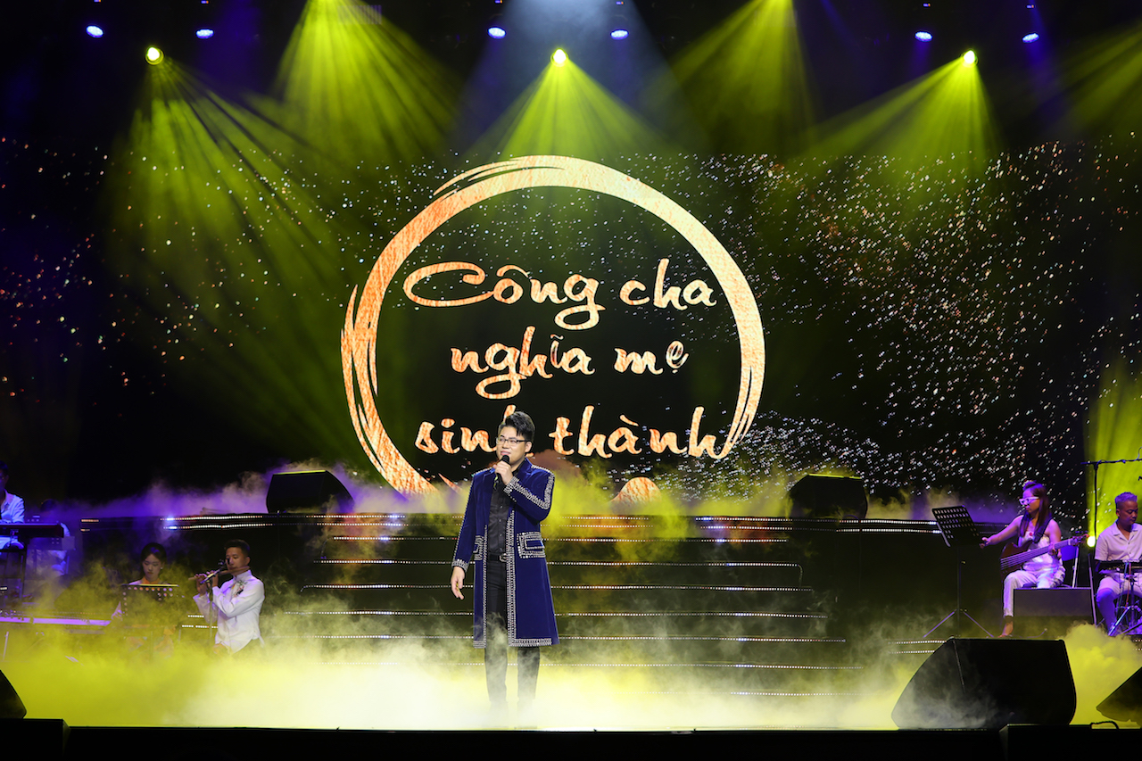 Khắc họa tình mẫu tử gây xúc động, Duy Cường níu chân khán giả đến 12h đêm - ảnh 1