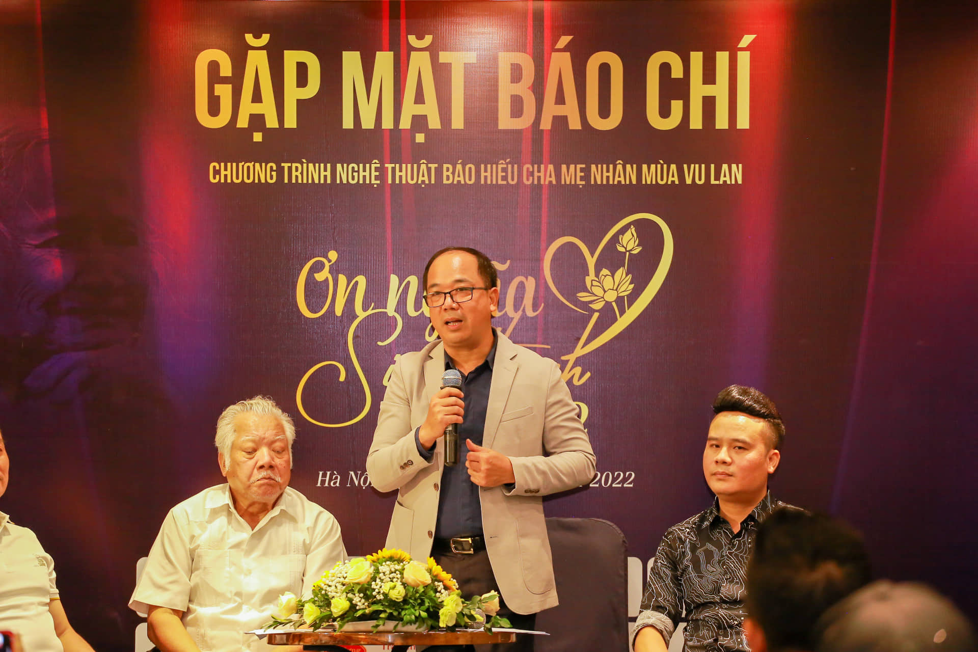 Đông đảo nghệ sĩ nổi tiếng hội tụ trong chương trình “Ơn nghĩa sinh thành 2022” nhân mùa Vu lan - ảnh 1