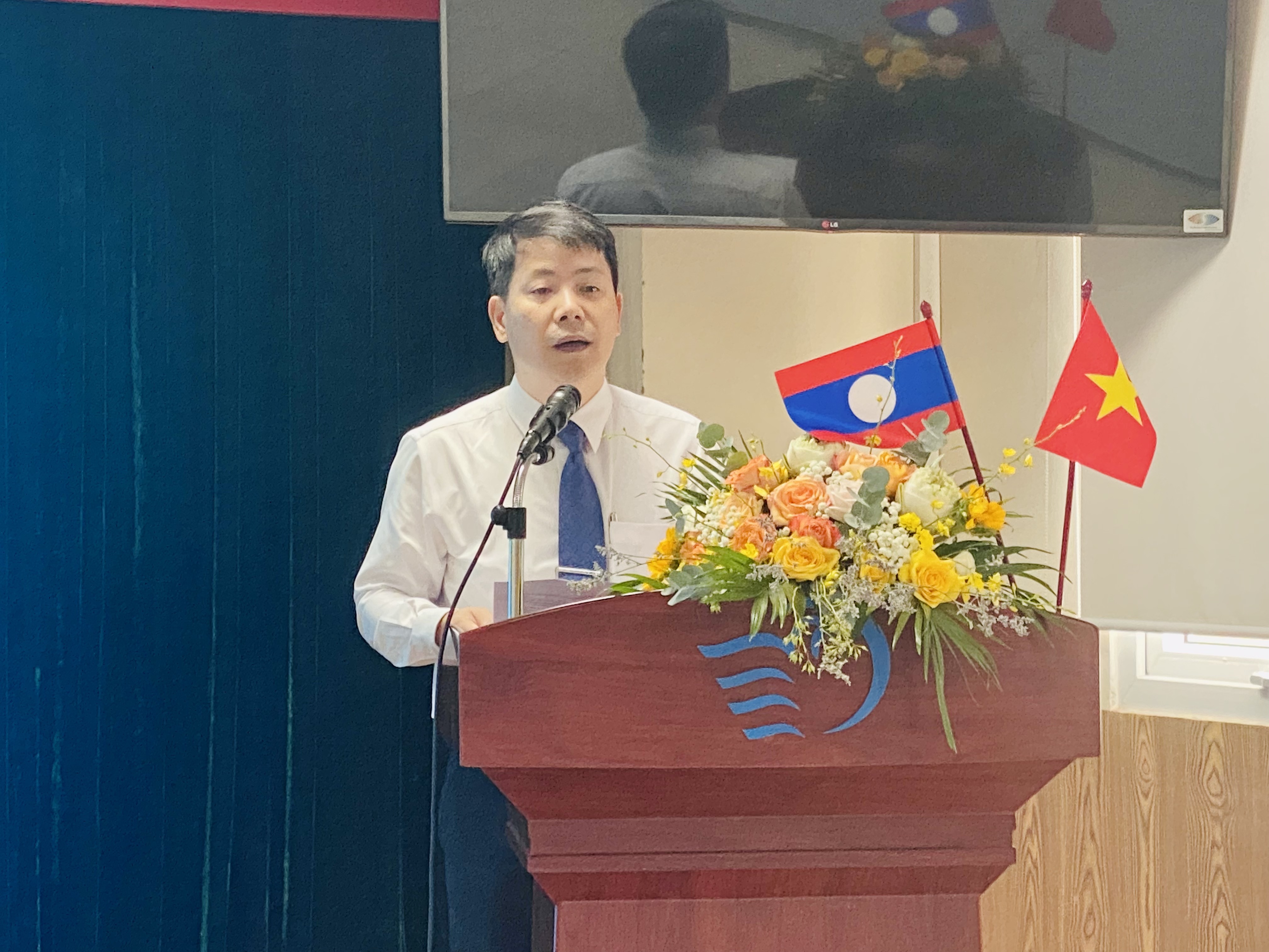 Khai giảng lớp bồi dưỡng cho cán bộ Hội Liên hiệp Phụ nữ Lào năm 2022 - ảnh 3