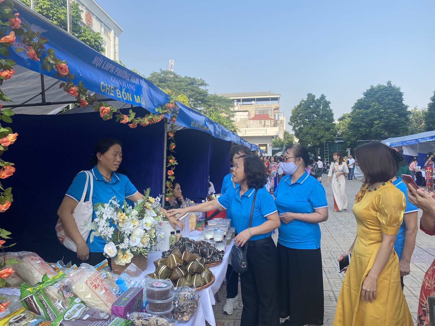 Sôi động Ngày hội phụ nữ Đống Đa sáng tạo năm 2022 - ảnh 2