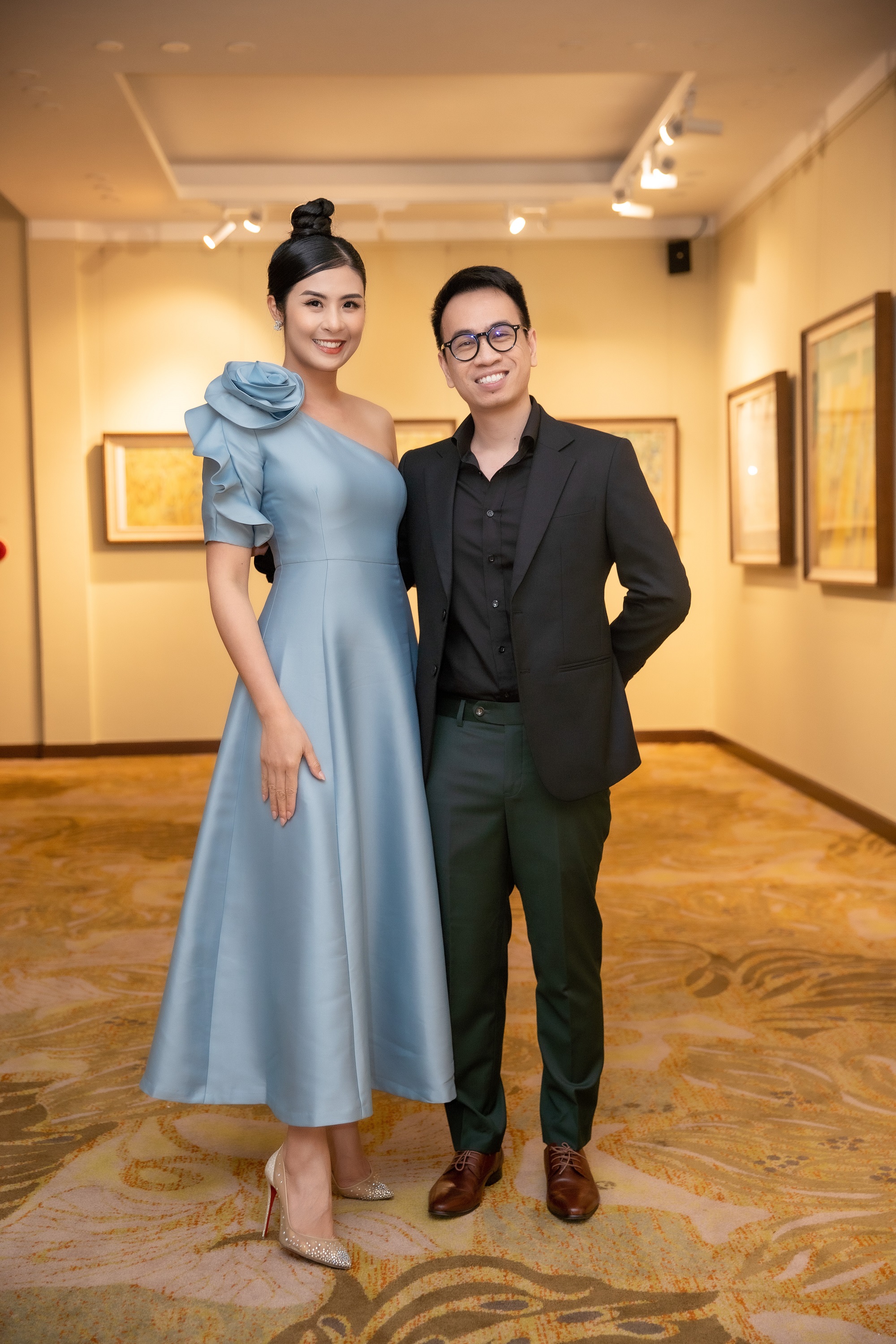 Họa sĩ Duy Hòa đem tranh vẽ vẻ đẹp quê hương Đan Phượng vào Đà Lạt triển lãm - ảnh 1
