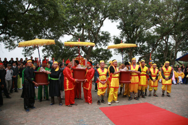 Lễ hội “chạy lợn” làng Duyên Yết - ảnh 2