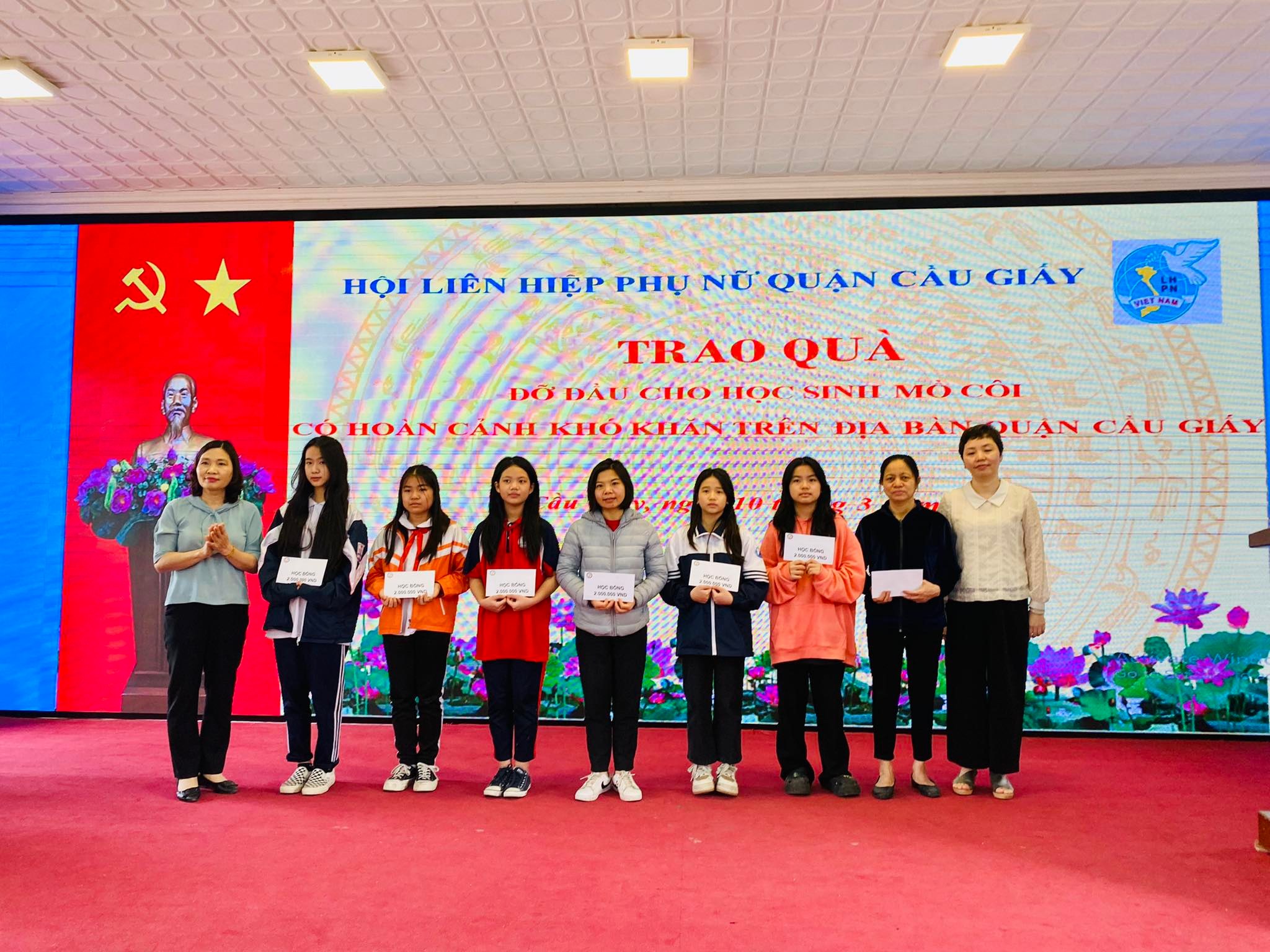 Hội LHPN quận Cầu Giấy giao lưu văn học nghệ thuật về vẻ đẹp phụ nữ Việt - ảnh 3
