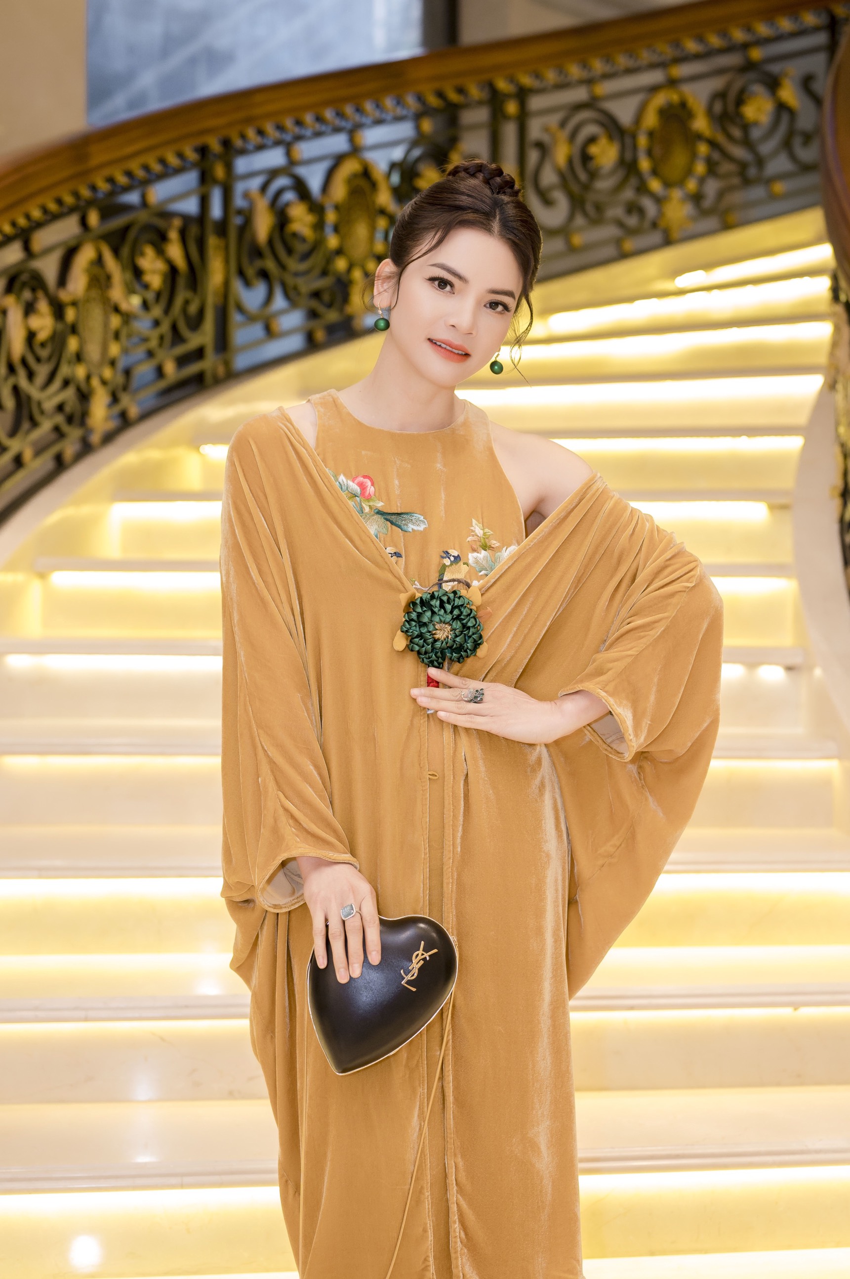 Phạm Phương Thảo làm giám khảo Liên hoan truyền hình Toàn quốc - ảnh 1