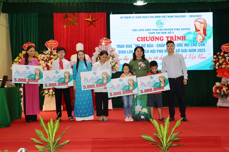 “Vun đắp những giá trị tốt đẹp của gia đình Việt Nam” - ảnh 2