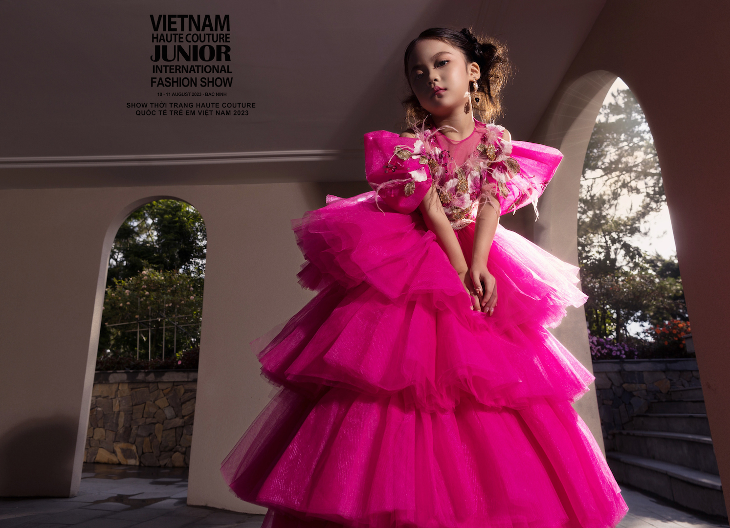 Vẻ đáng yêu của mẫu nhí 6 tuổi làm “dậy sóng” cộng đồng mạng - ảnh 1