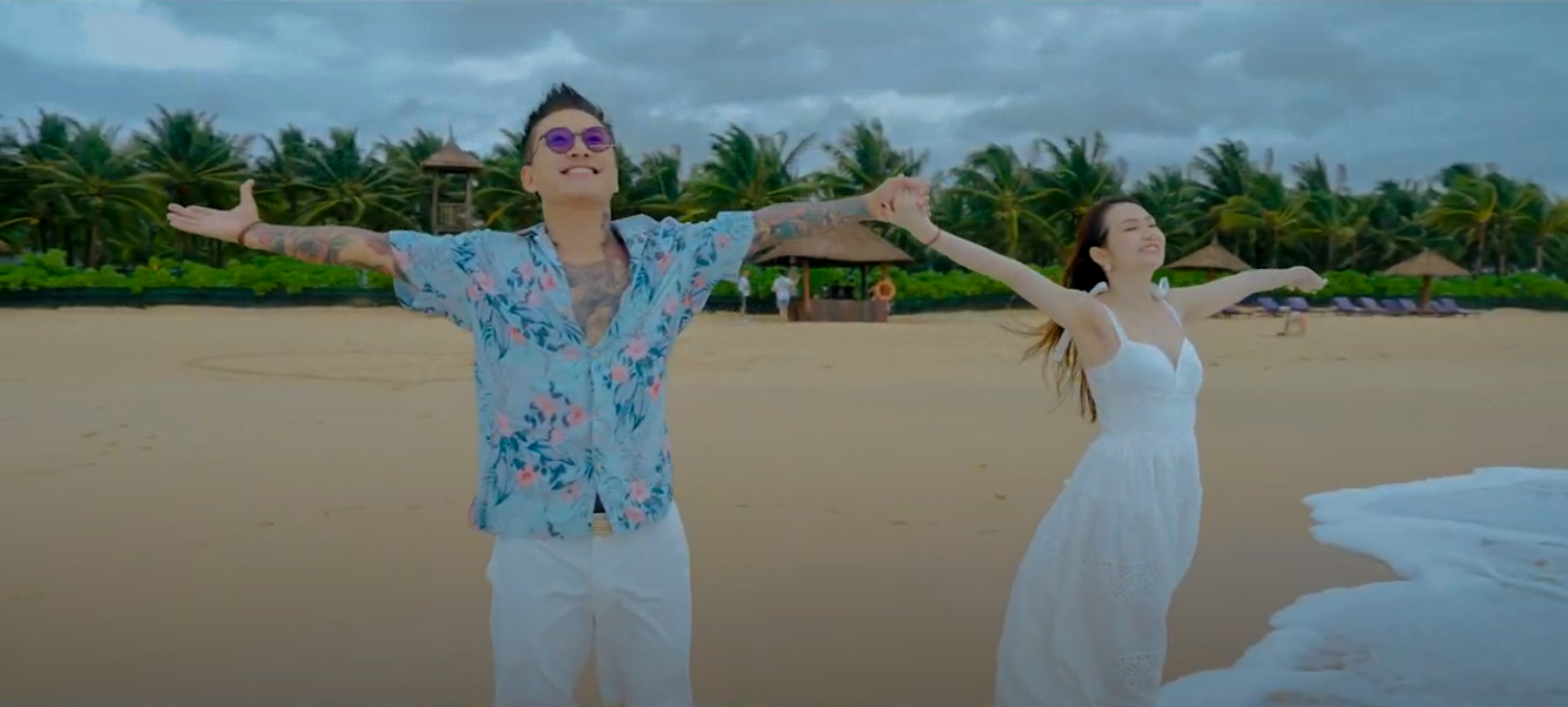 Gia đình Tuấn Hưng ngọt ngào trong MV kỷ niệm 10 năm ngày cưới - ảnh 1