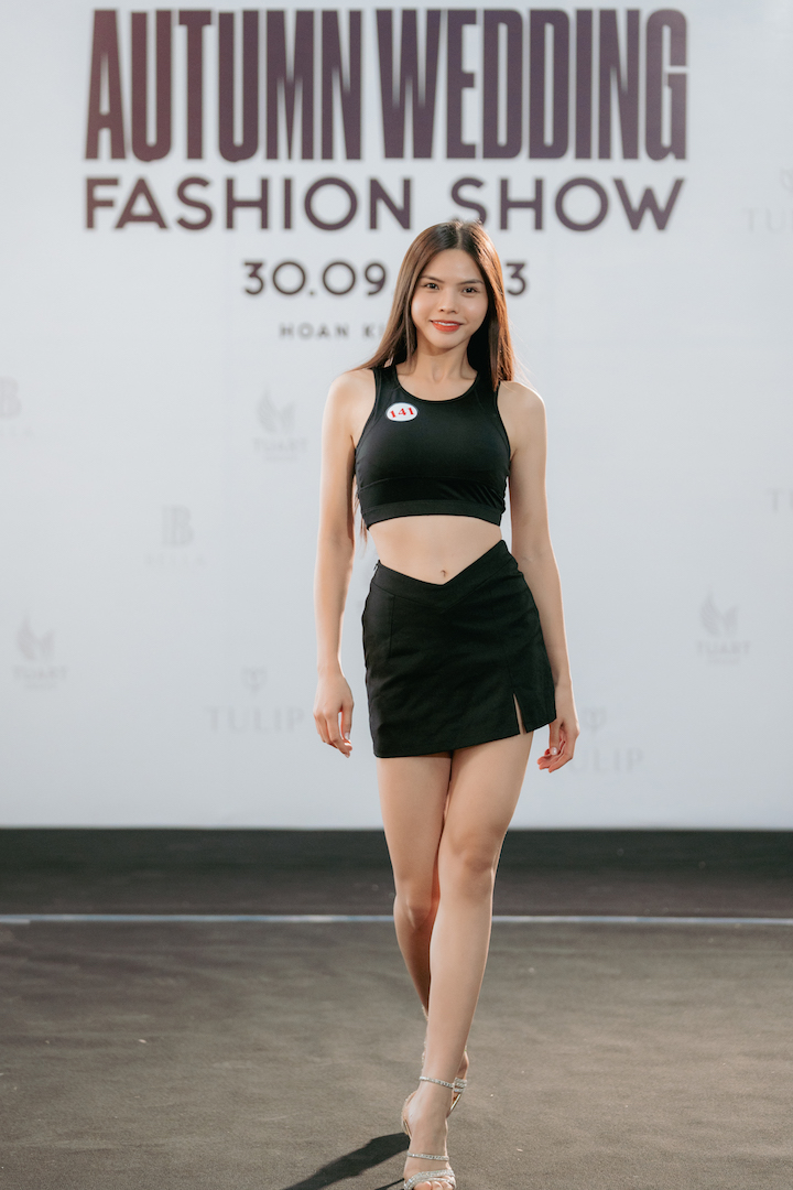 300 người mẫu tham gia casting diễn bộ sưu tập áo dài “Chốn kinh kỳ” - ảnh 3