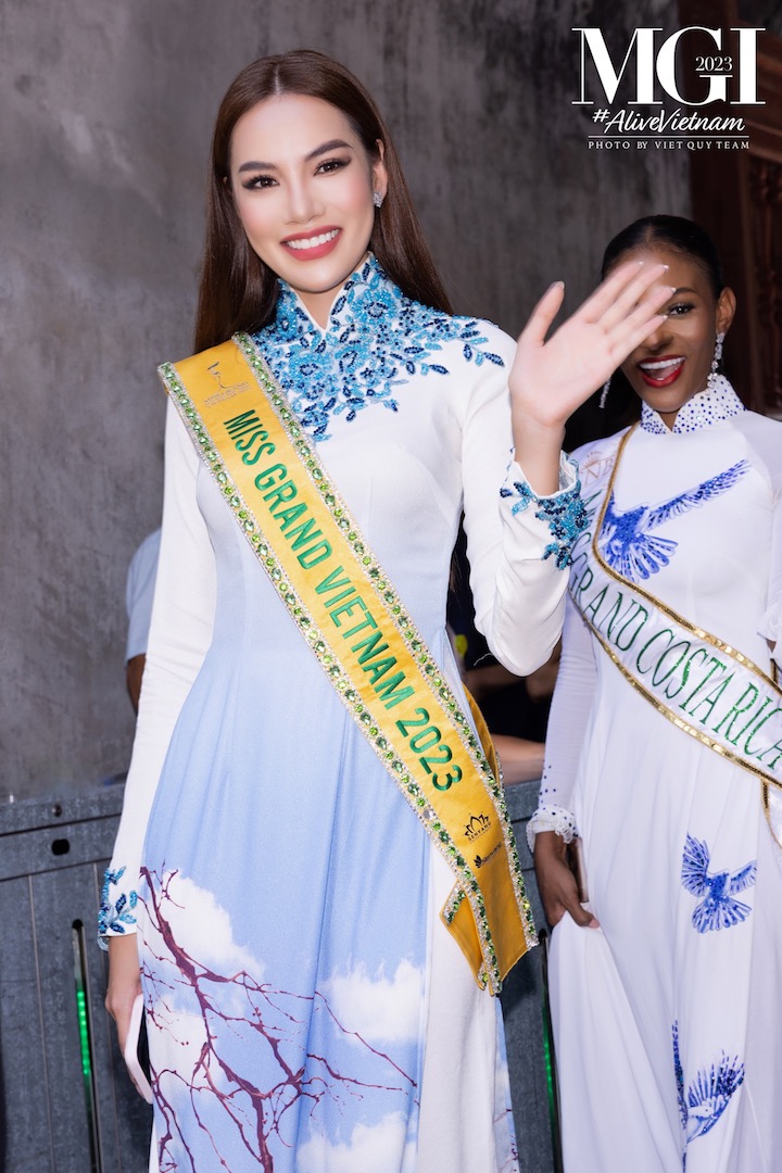 Thí sinh Miss Grand International 2023 hạnh phúc khi diện áo dài Việt  - ảnh 7