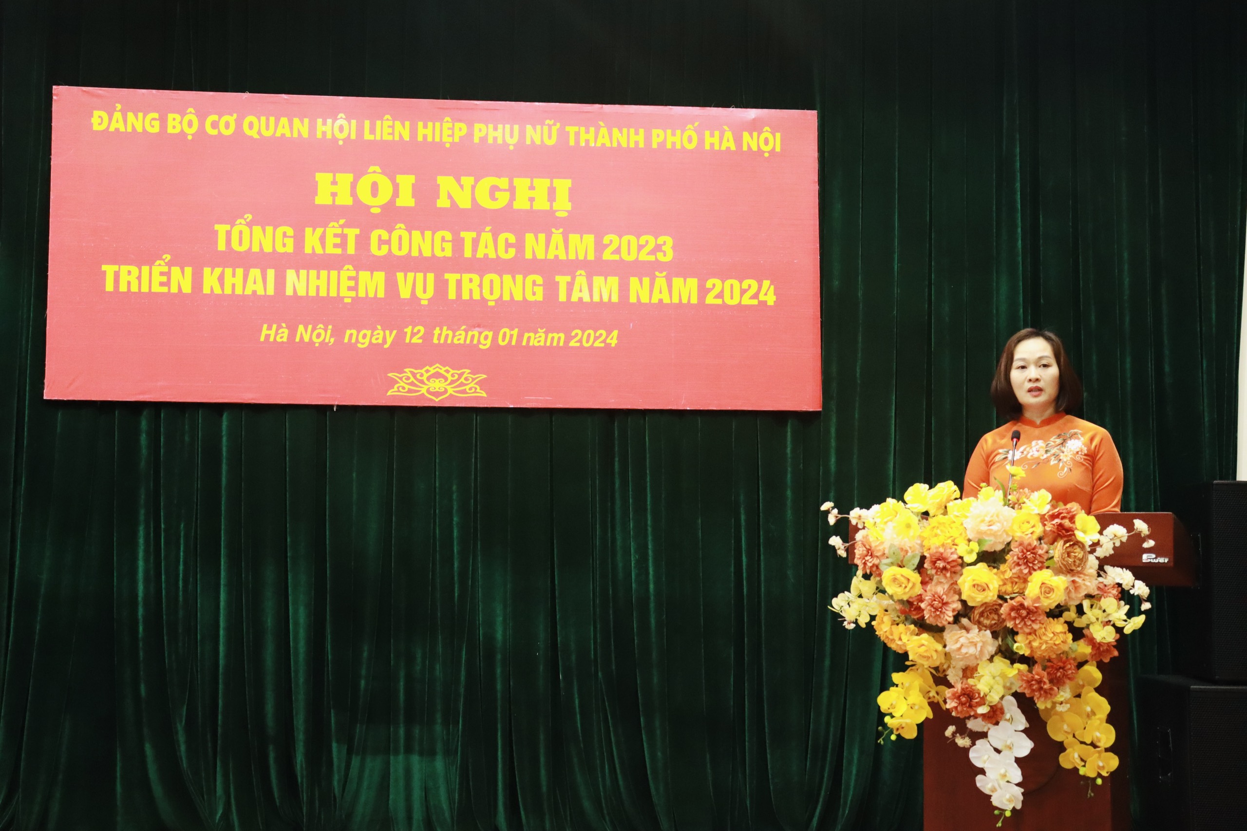 Đảng bộ cơ quan Hội LHPN Hà Nội nhận Bằng khen của Thành uỷ Hà Nội năm 2023 - ảnh 2