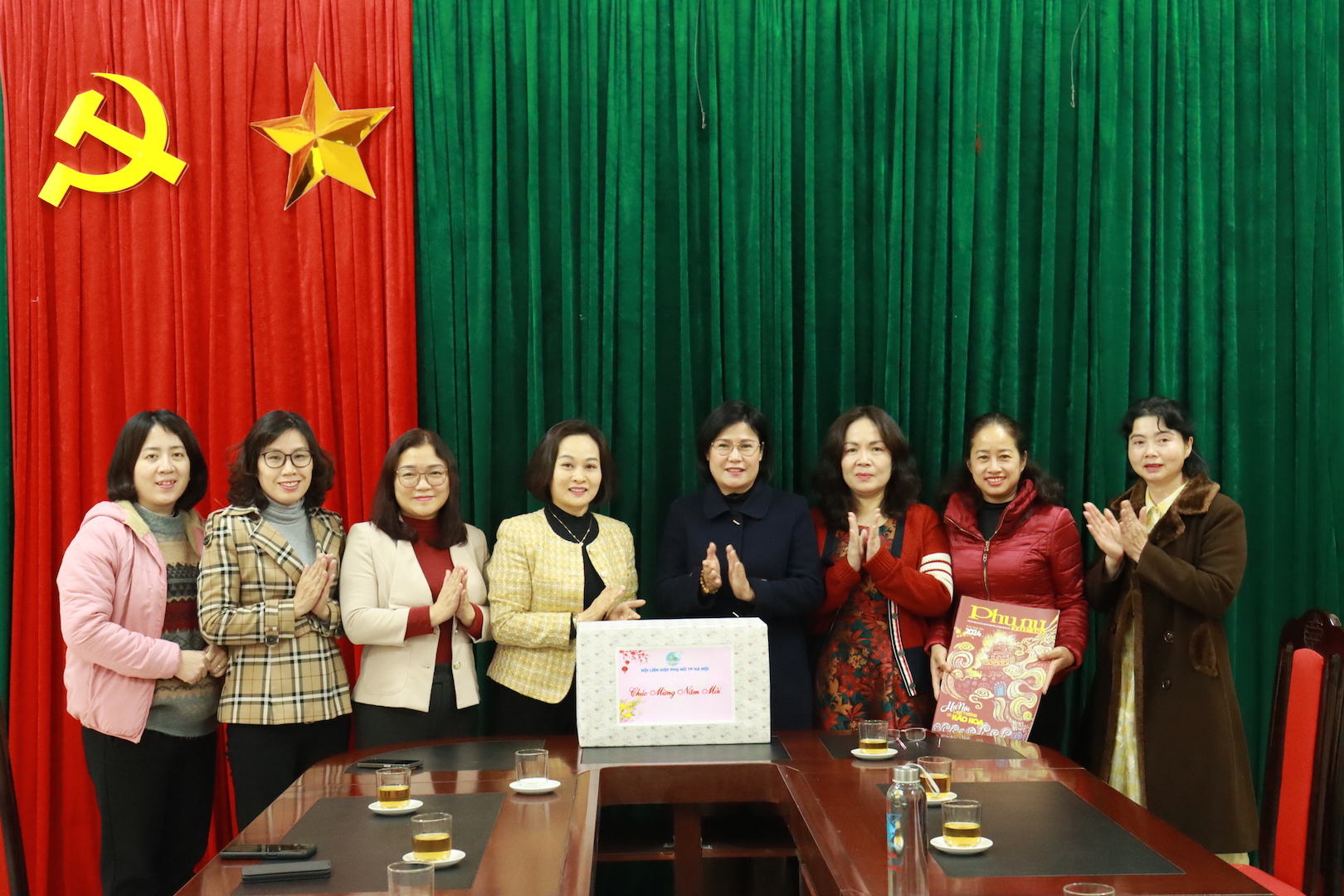 Hội LHPN Hà Nội thăm và chúc Tết cán bộ, chiến sĩ Sư đoàn Phòng không 361 - ảnh 8