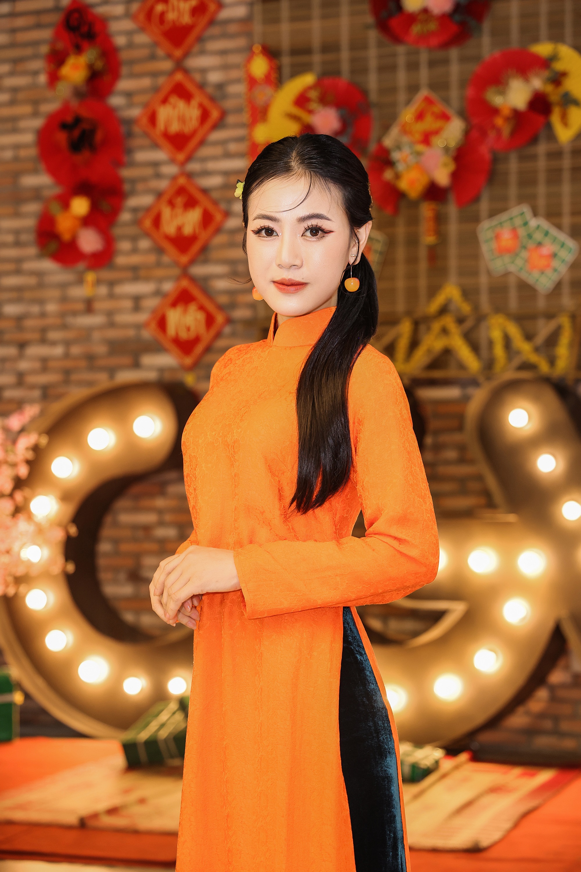 Ca sĩ Diệu Hà ra mắt MV “Quê hương ơi” đậm vị Tết xưa - ảnh 1