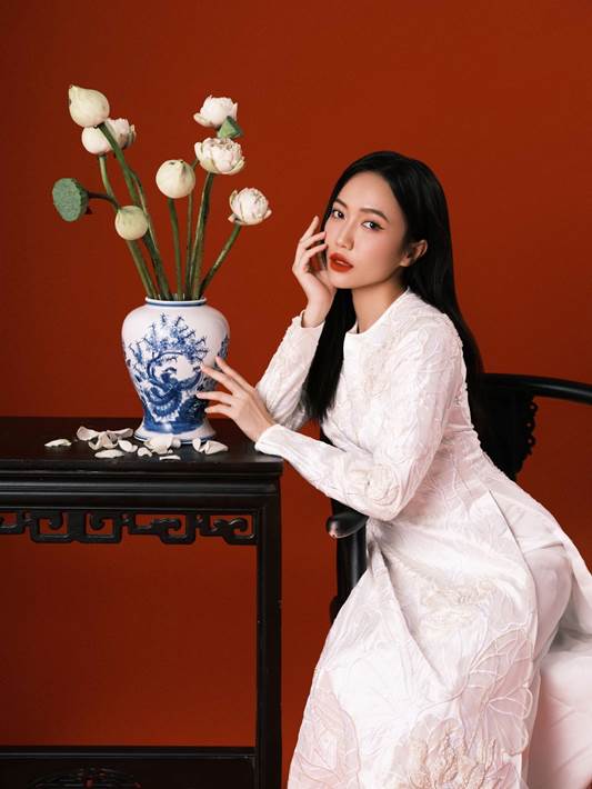 Dàn sao ‘Gặp lại chị bầu’ đẹp rạng rỡ trong bộ ảnh Tết - ảnh 3