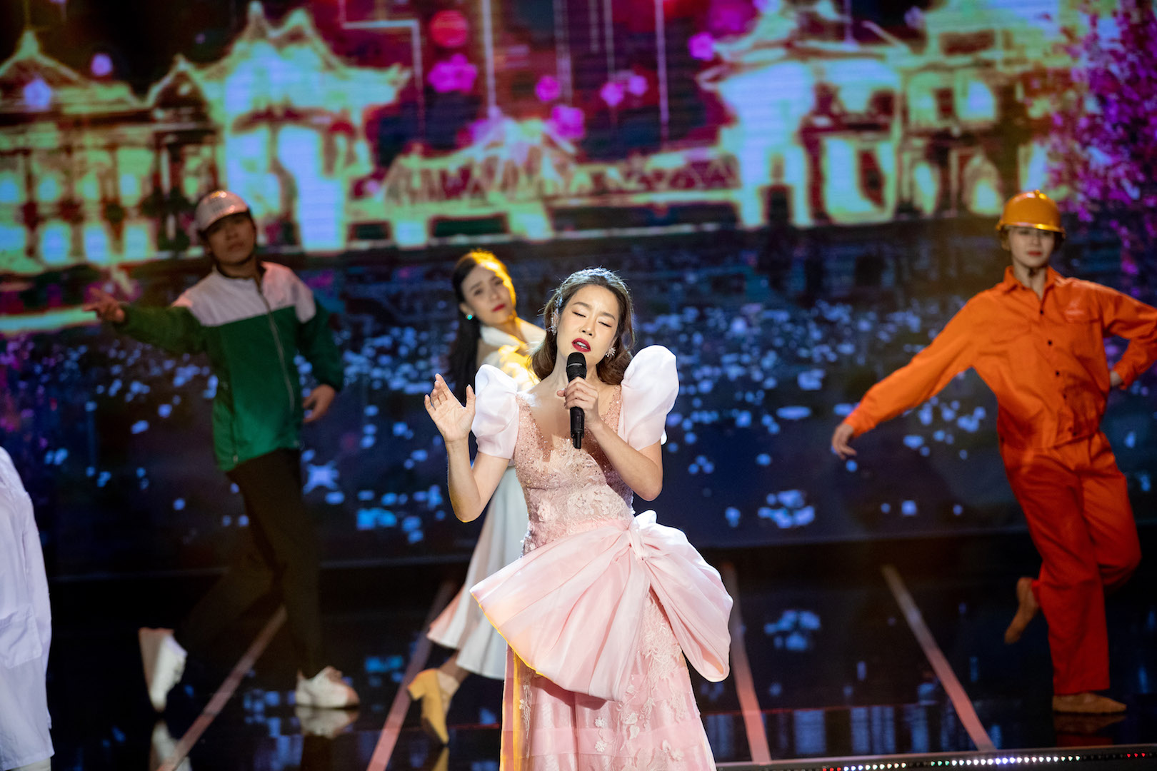 Nhiều người nổi tiếng và gia đình cùng xum vầy trong “Cảm hứng bất tận 2024”  - ảnh 8