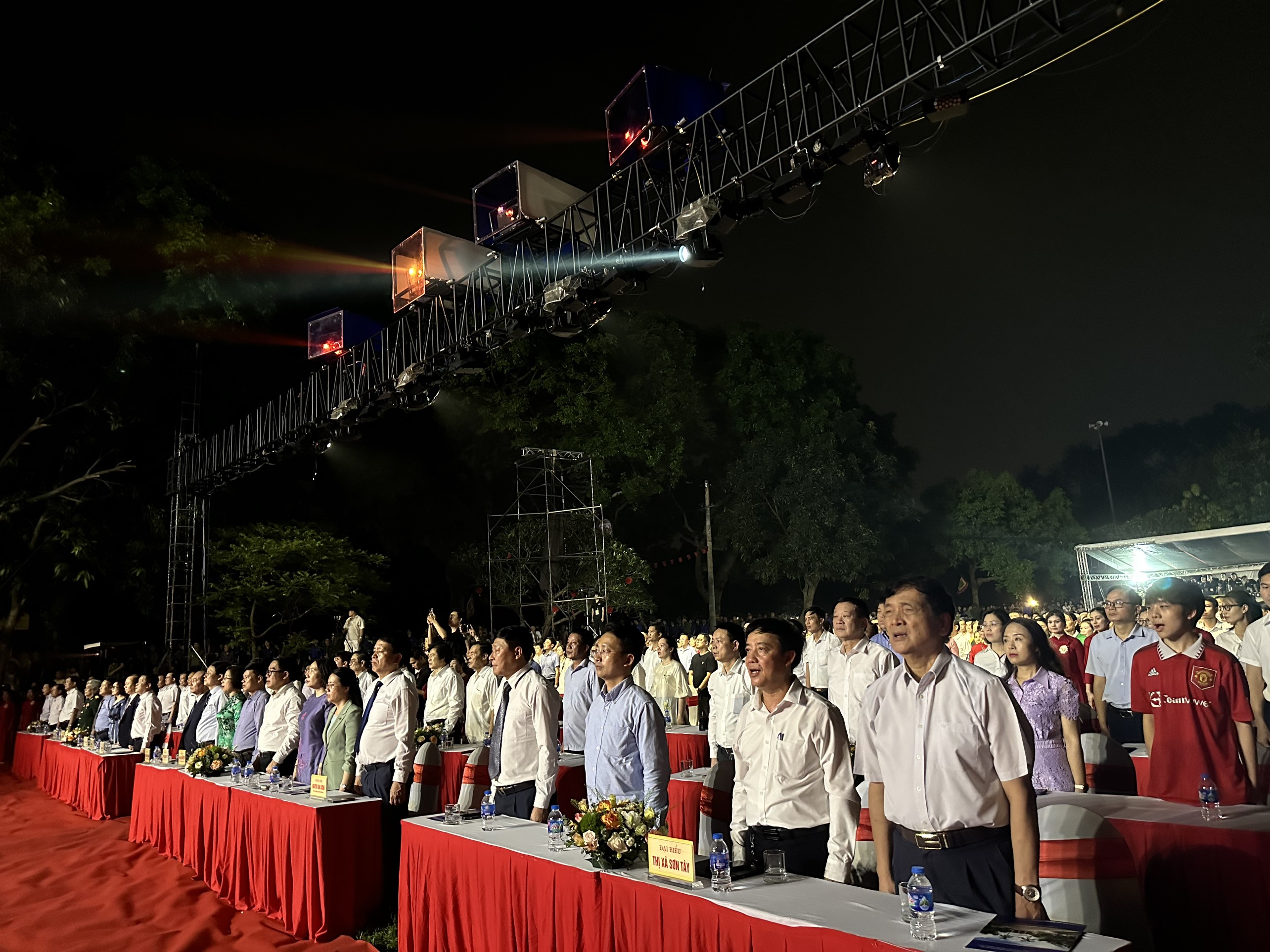 Hoành tráng, thiêng liêng Lễ kỷ niệm 1085 năm đức vua Ngô Quyền xưng Vương, định đô tại Cổ Loa - ảnh 2