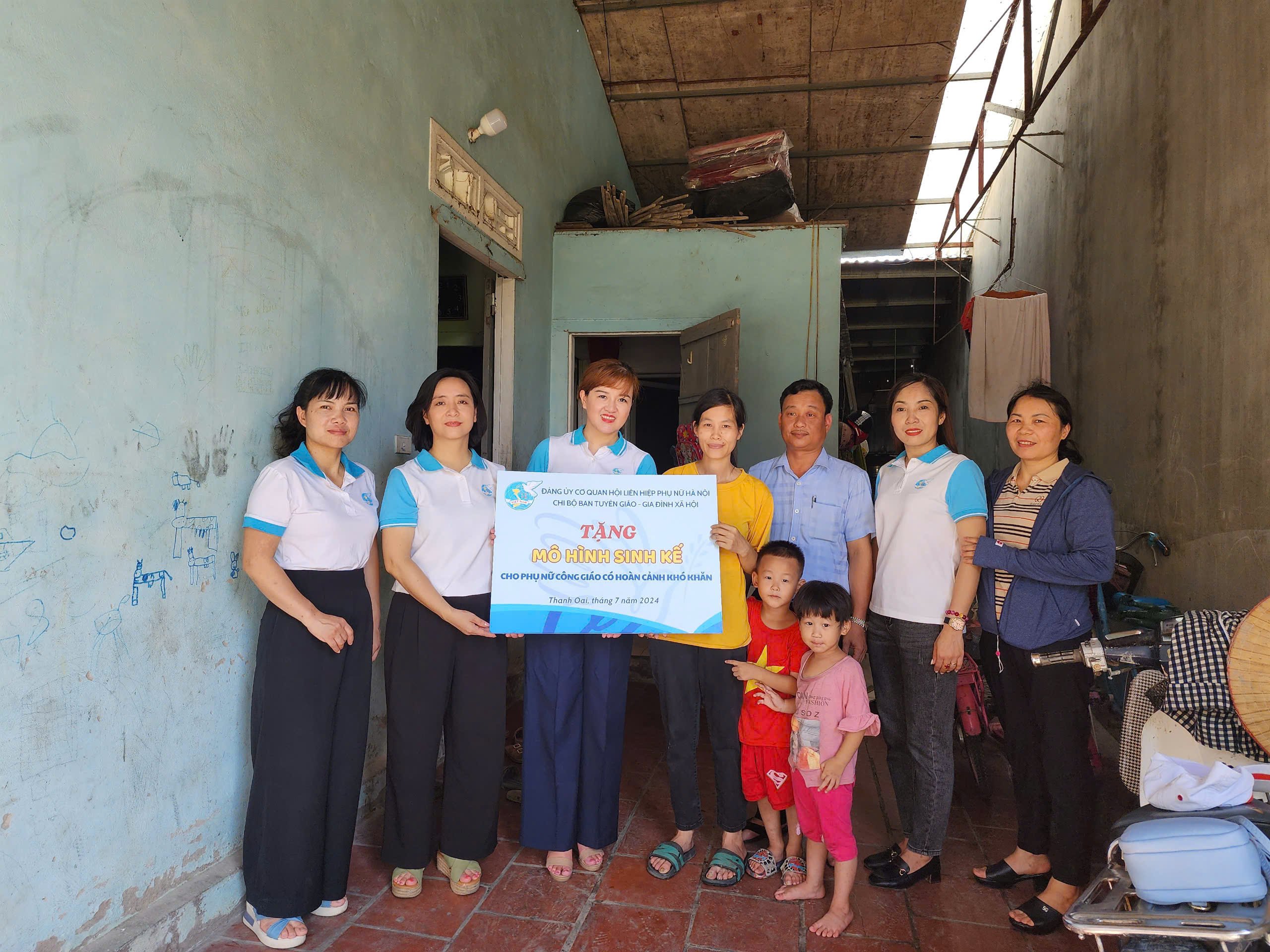 Trao mô hình “Dân vận khéo” cho phụ nữ Công giáo khó khăn - ảnh 3