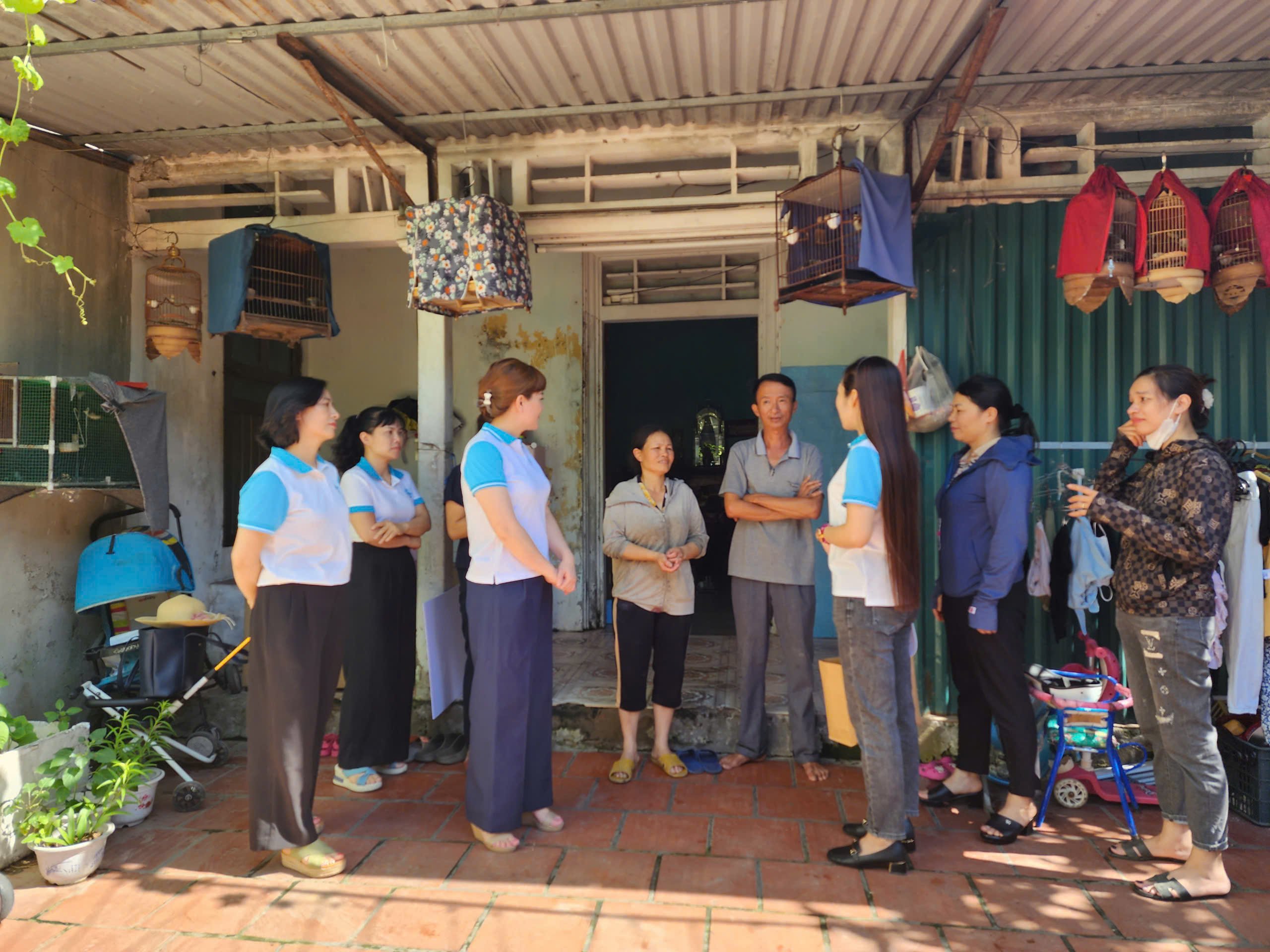 Trao mô hình “Dân vận khéo” cho phụ nữ Công giáo khó khăn - ảnh 4