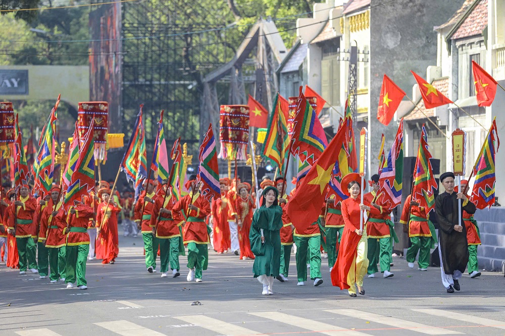 Hà Nội linh thiêng, kiêu hùng, hào hoa, lãng mạn, hội nhập, phát triển trong “Ngày hội Văn hóa vì hòa bình“ - ảnh 11