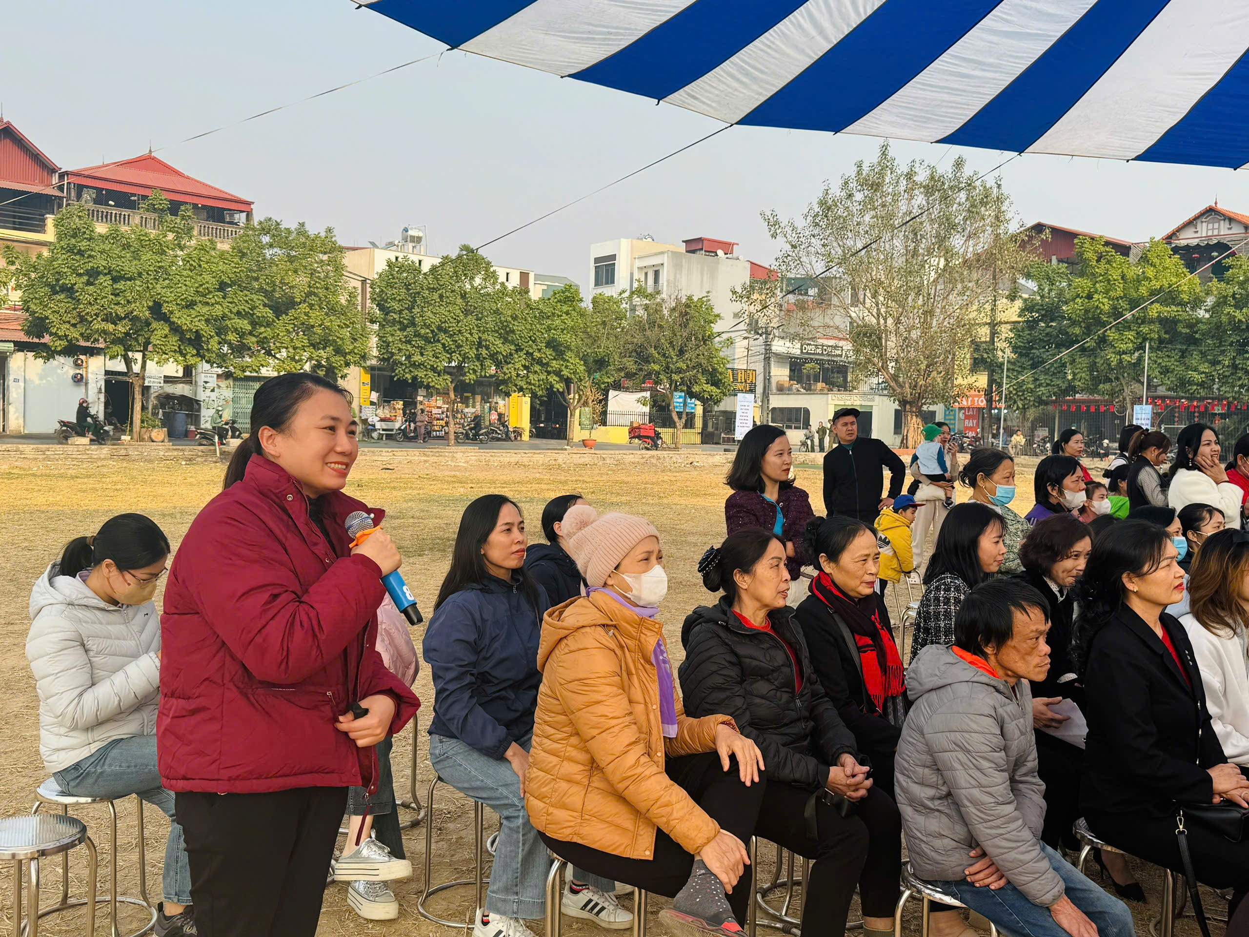 Nâng cao hiểu biết về an toàn lao động và văn hoá ứng xử cho nữ công nhân lao động tại Mê Linh - ảnh 4