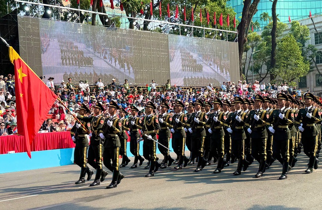 Ấn tượng đẹp tại Lễ kỷ niệm 50 năm Ngày Giải phóng miền Nam, thống nhất đất nước - ảnh 23